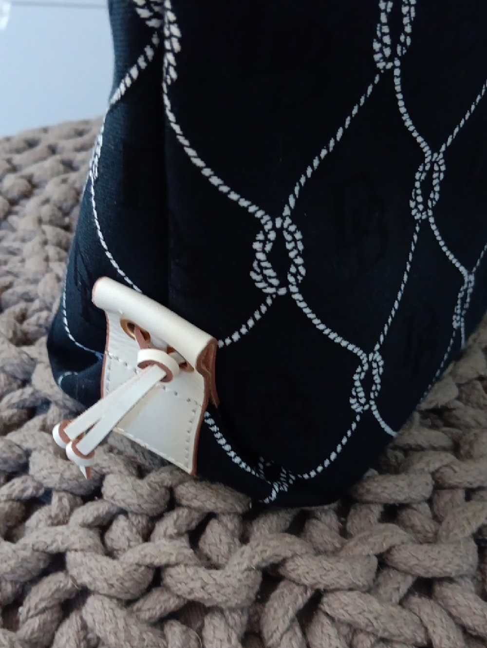 DOONEY & BOURKE..RARE FIND!..NEW!! - Picture 2 of 9